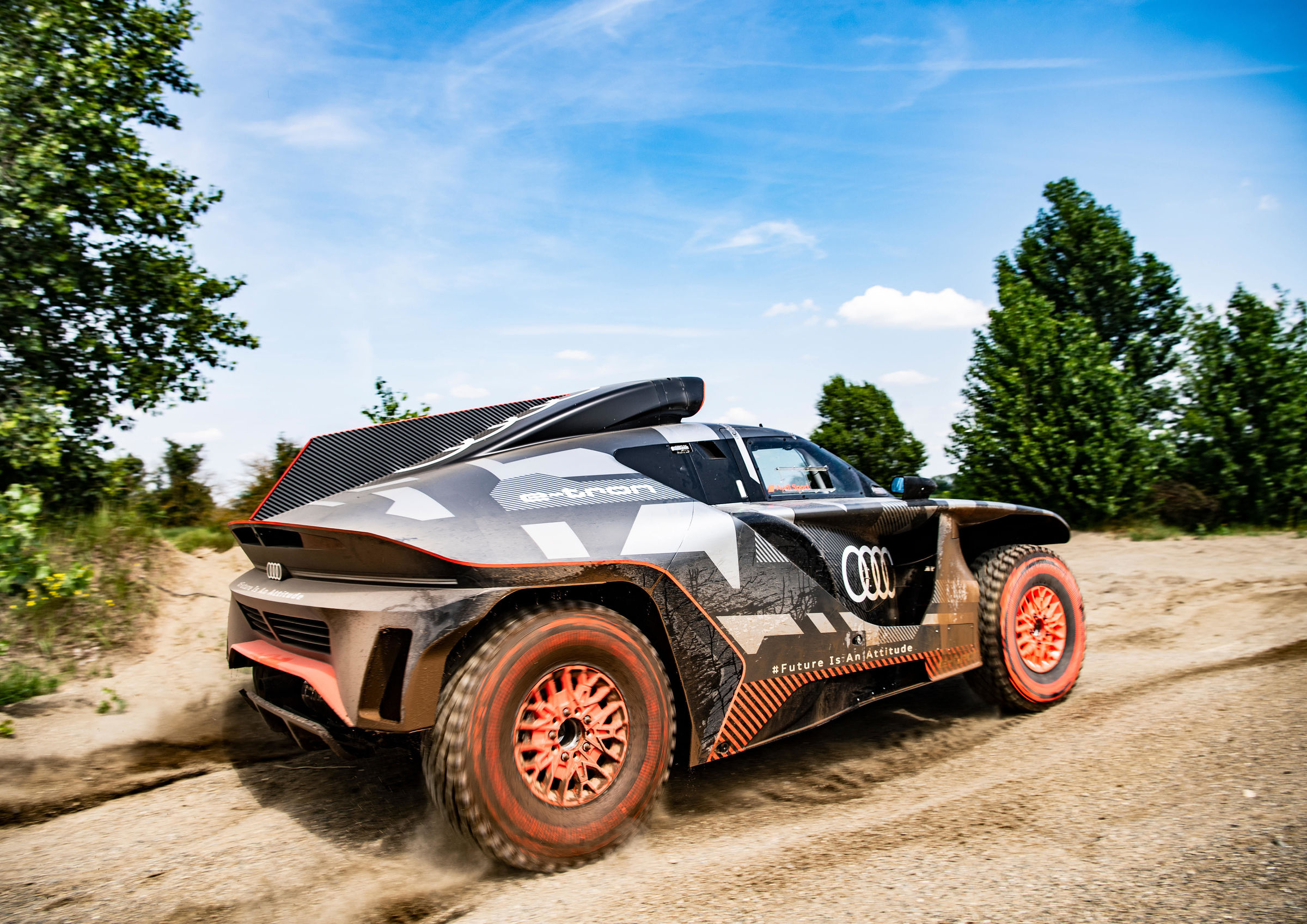  Audi RS Q e-tron Dakar Rally